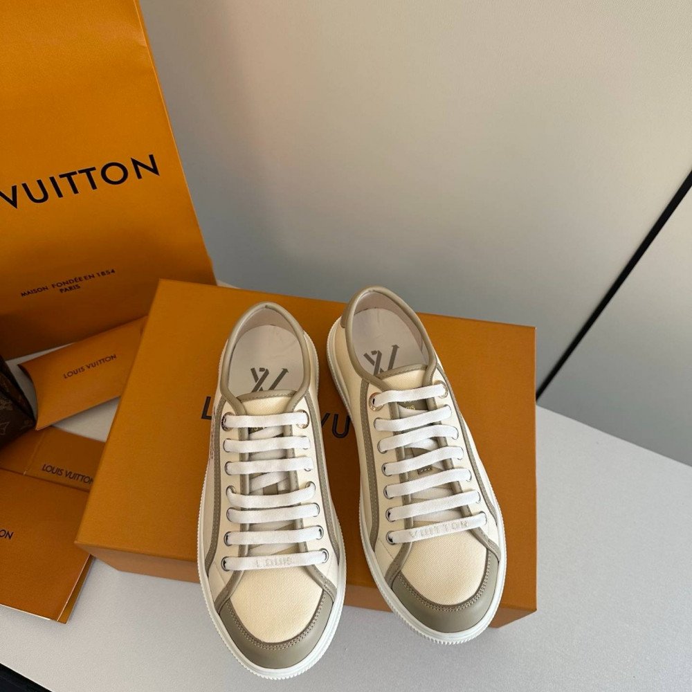 Lagoon Sneaker