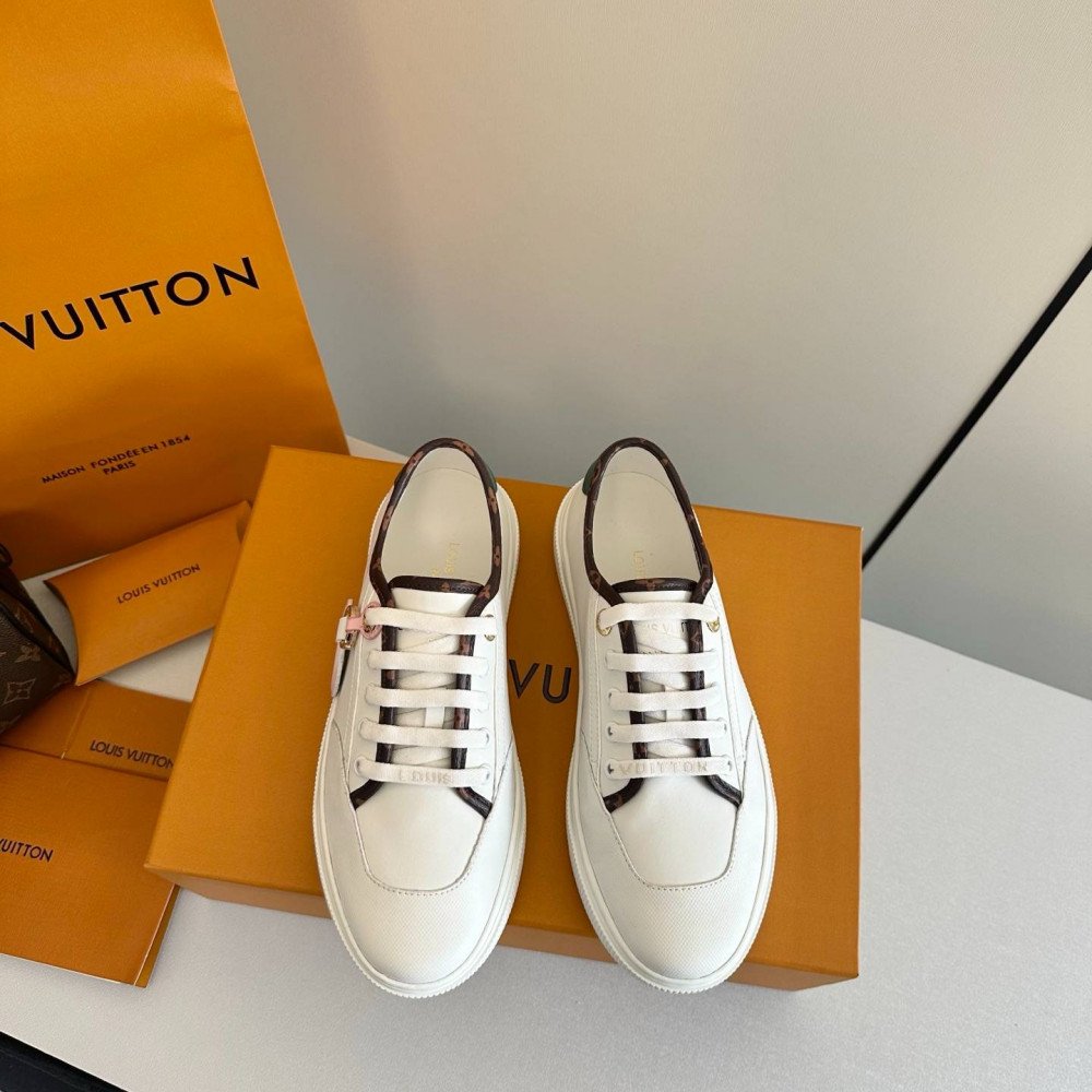 Lagoon Sneaker
