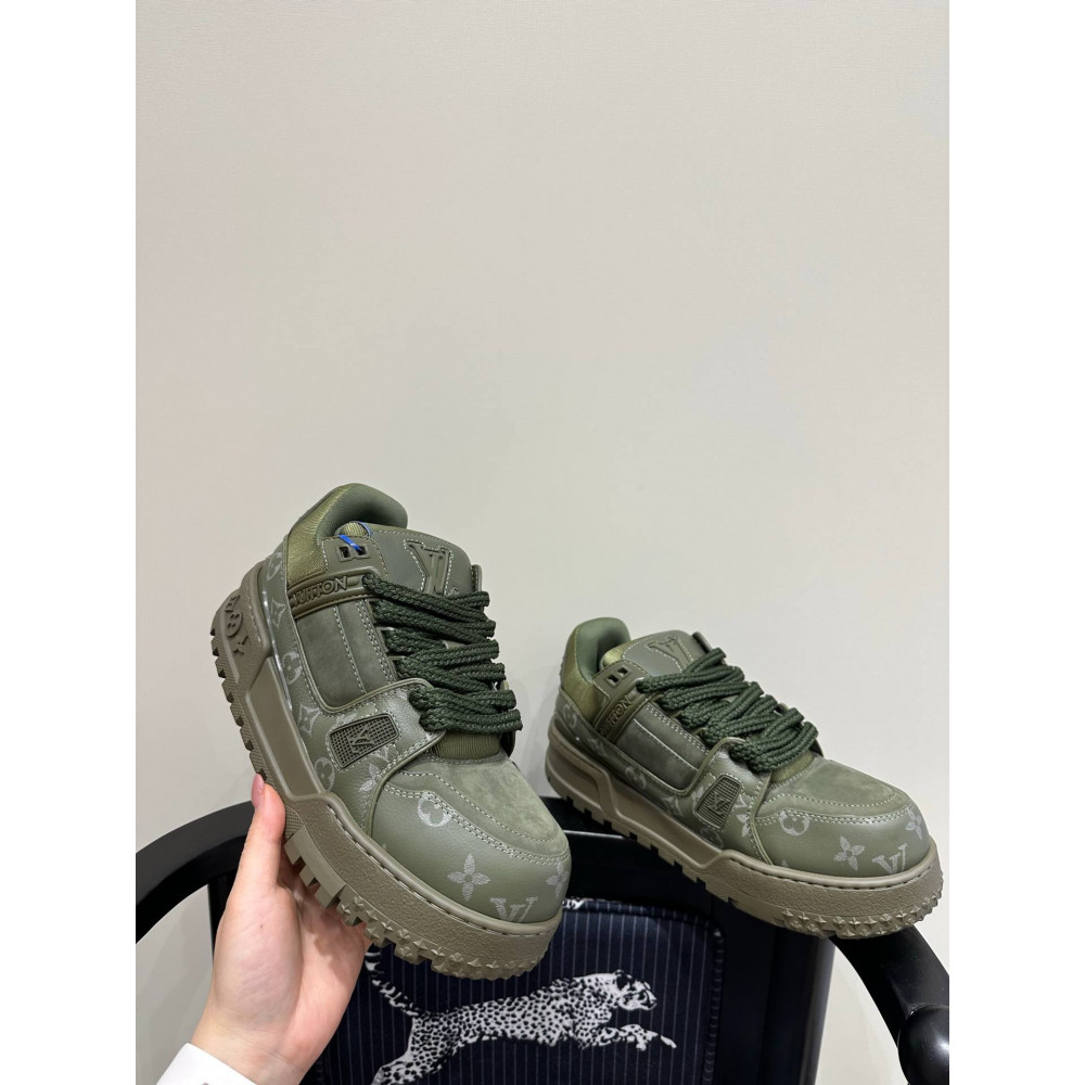 LV MAX Trainer Sneaker