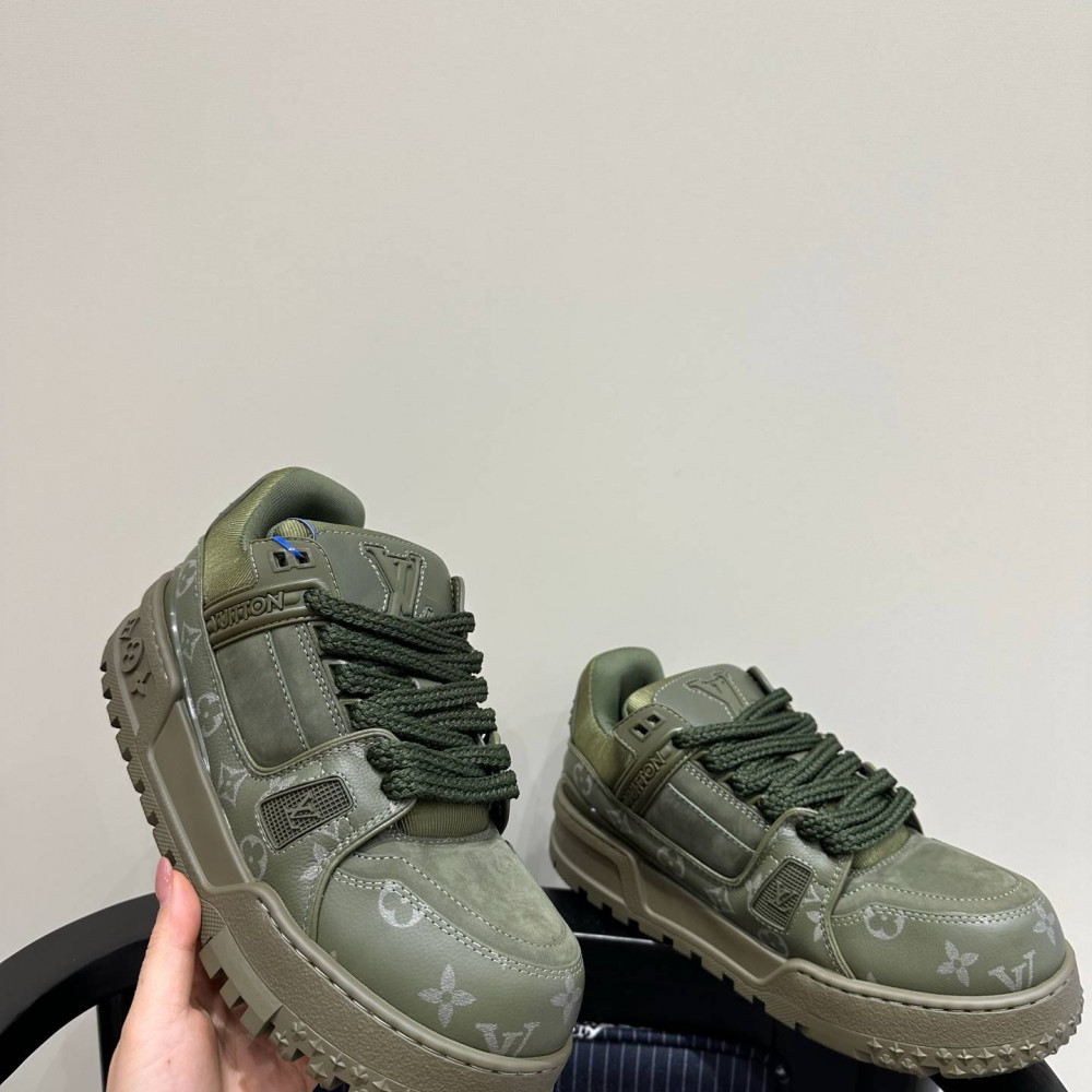 LV MAX Trainer Sneaker