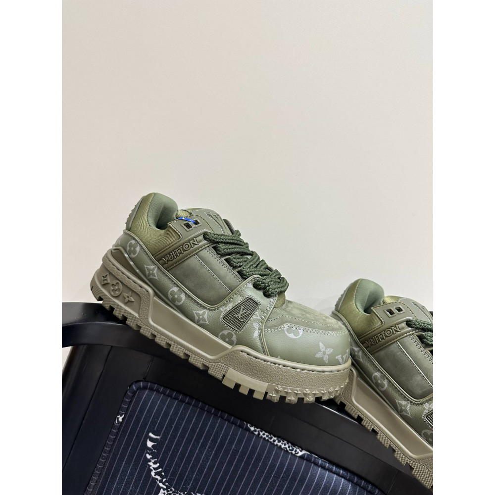 LV MAX Trainer Sneaker
