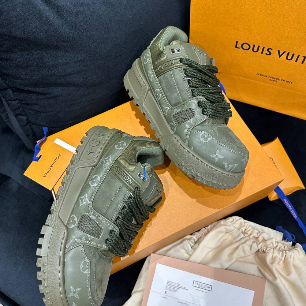 LV MAX Trainer Sneaker LV MAX Trainer Sneaker
