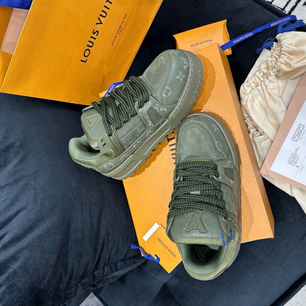 LV MAX Trainer Sneaker LV MAX Trainer Sneaker