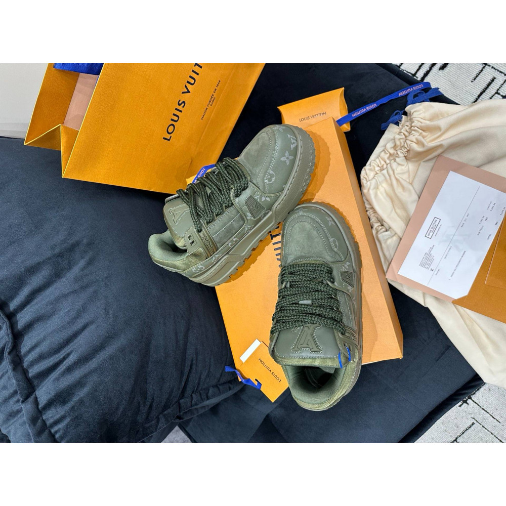 LV MAX Trainer Sneaker