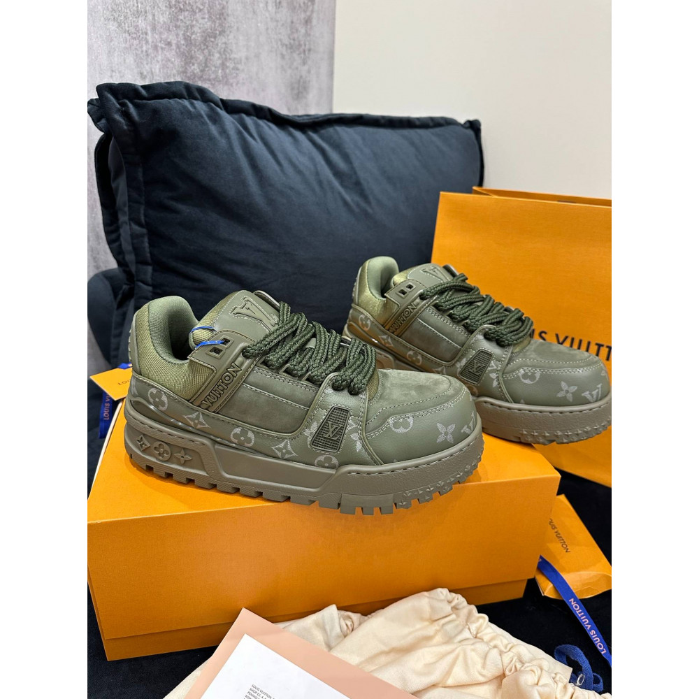 LV MAX Trainer Sneaker