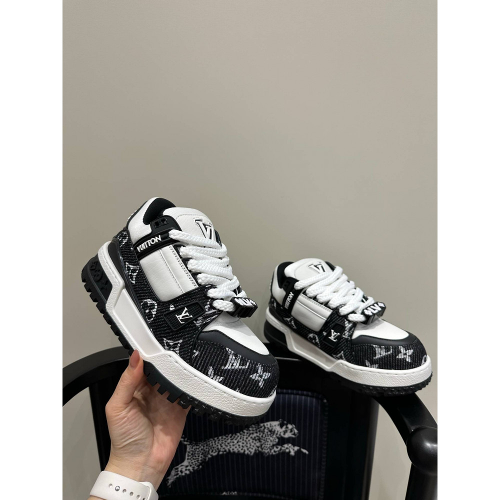 LV MAX Trainer Sneaker LV MAX Trainer Sneaker