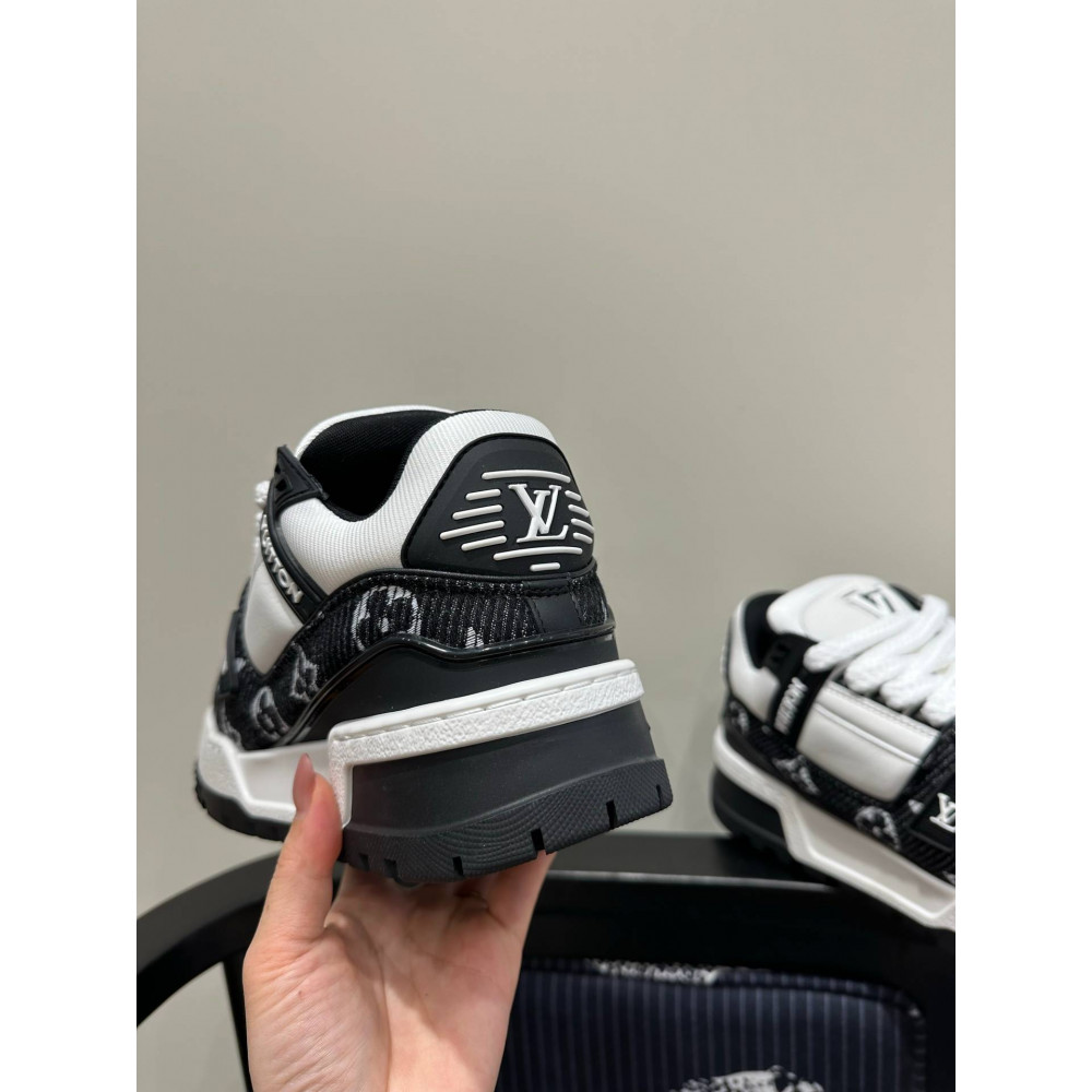 LV MAX Trainer Sneaker LV MAX Trainer Sneaker