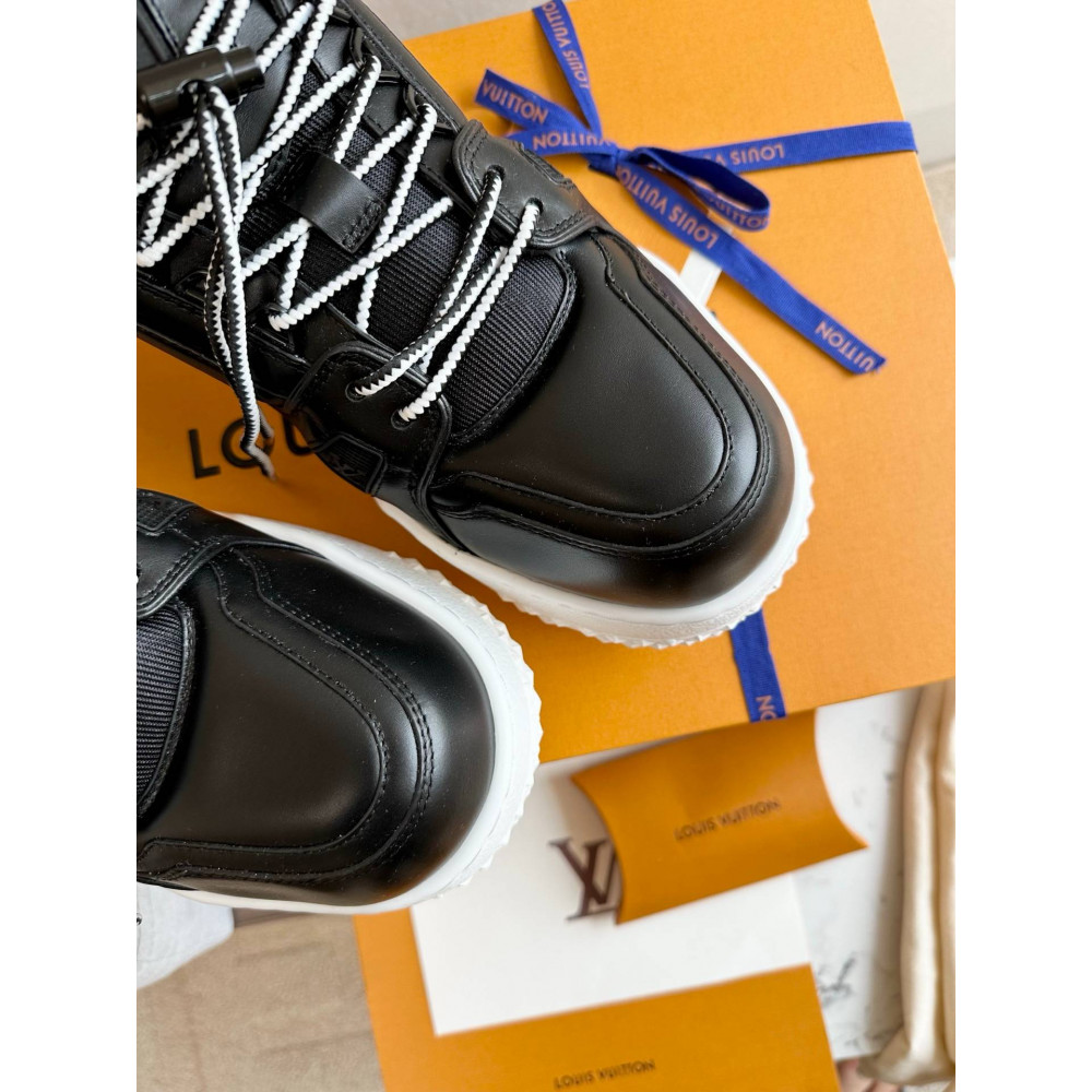 LV MAX Trainer Sneaker