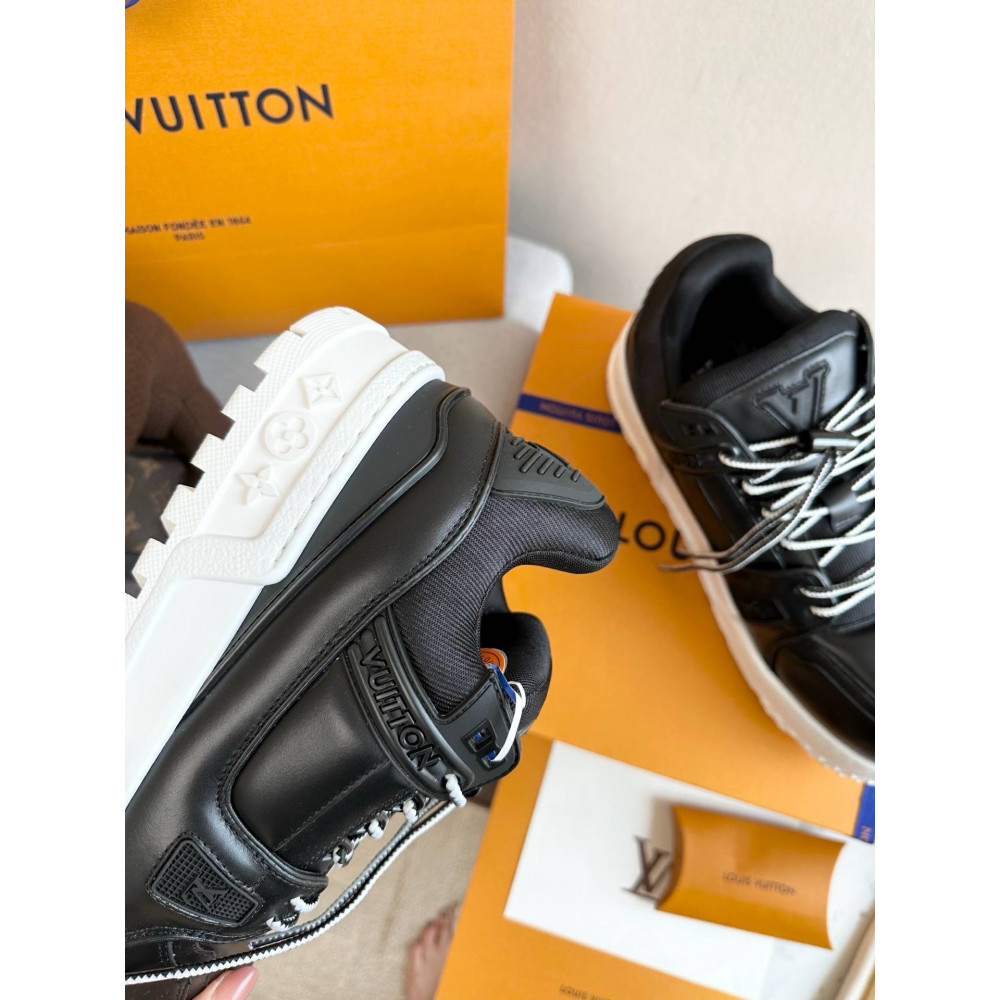 LV MAX Trainer Sneaker