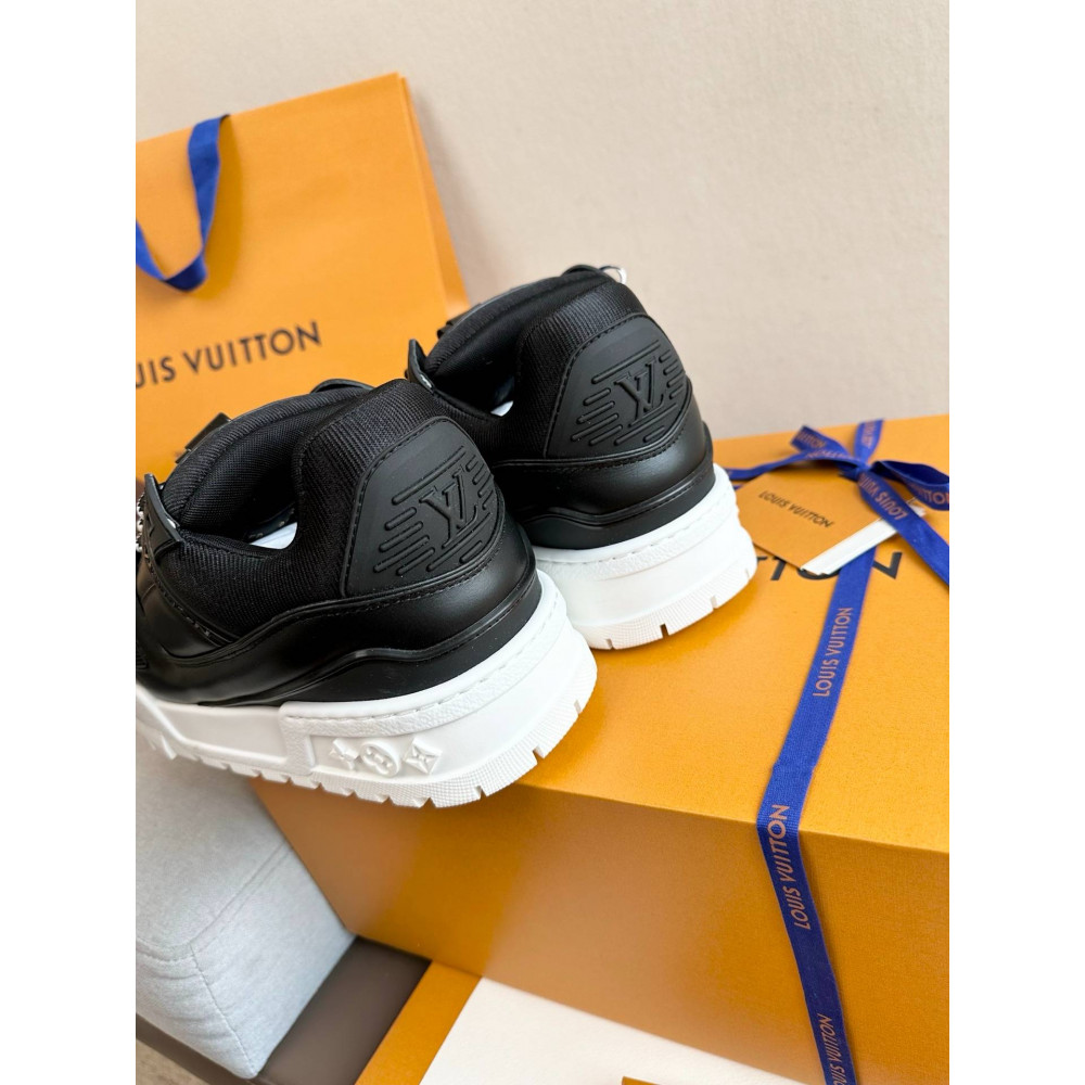 LV MAX Trainer Sneaker