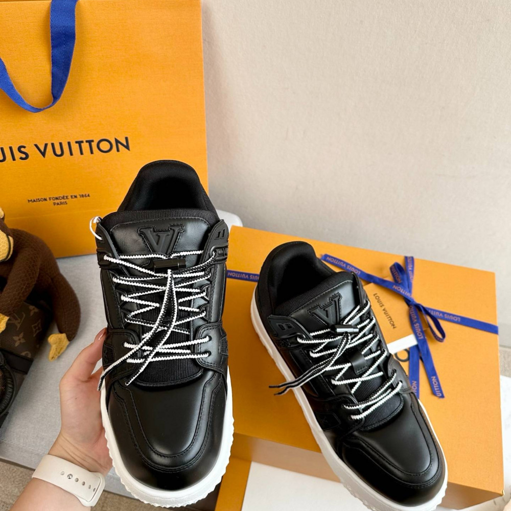 LV MAX Trainer Sneaker