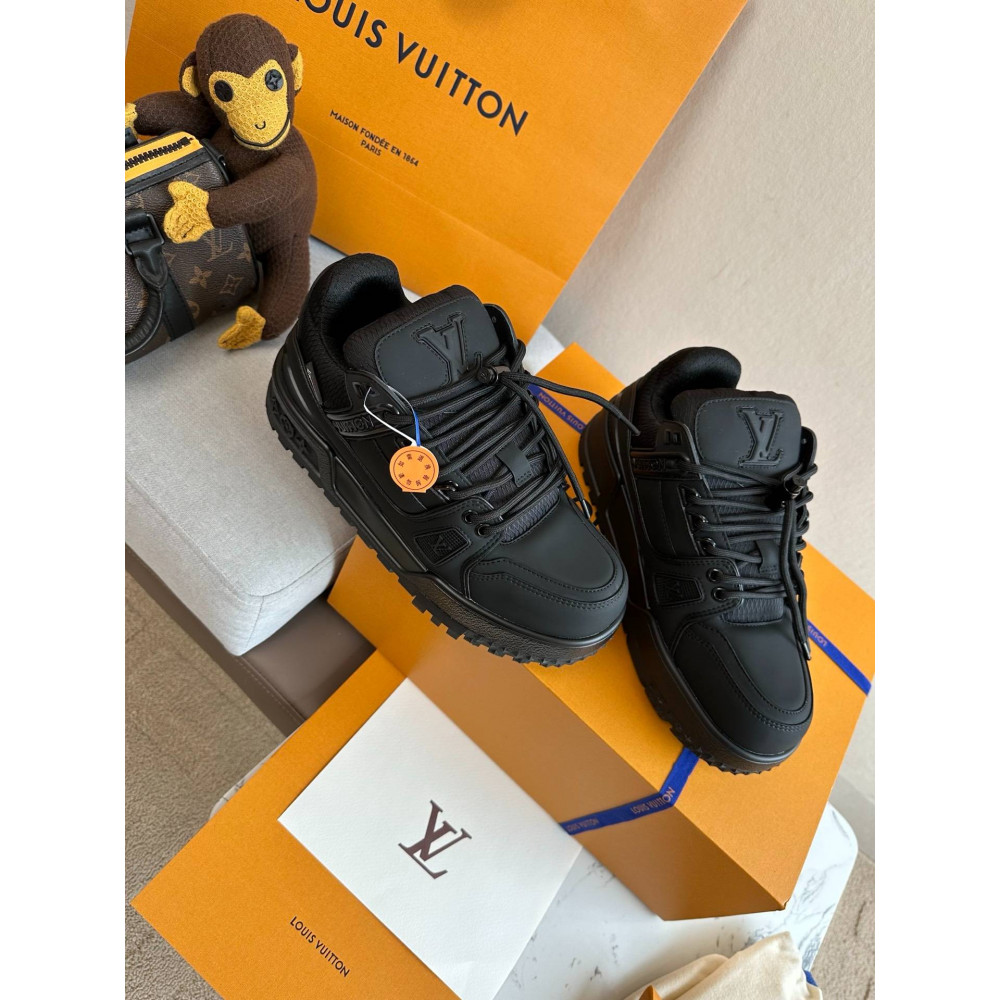 LV MAX Trainer Sneaker