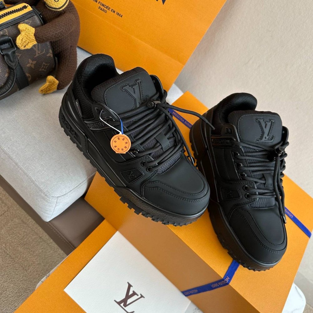 LV MAX Trainer Sneaker LV MAX Trainer Sneaker