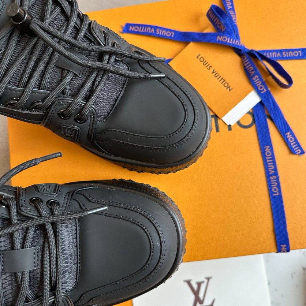 LV MAX Trainer Sneaker LV MAX Trainer Sneaker