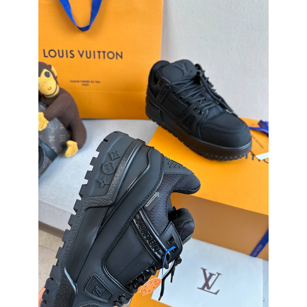 LV MAX Trainer Sneaker