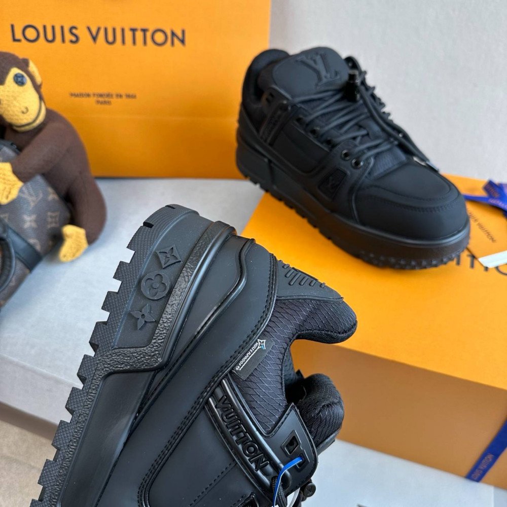LV MAX Trainer Sneaker LV MAX Trainer Sneaker
