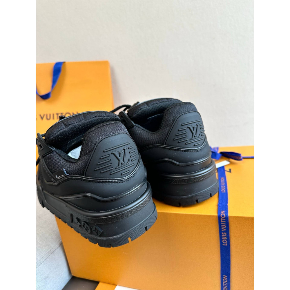 LV MAX Trainer Sneaker