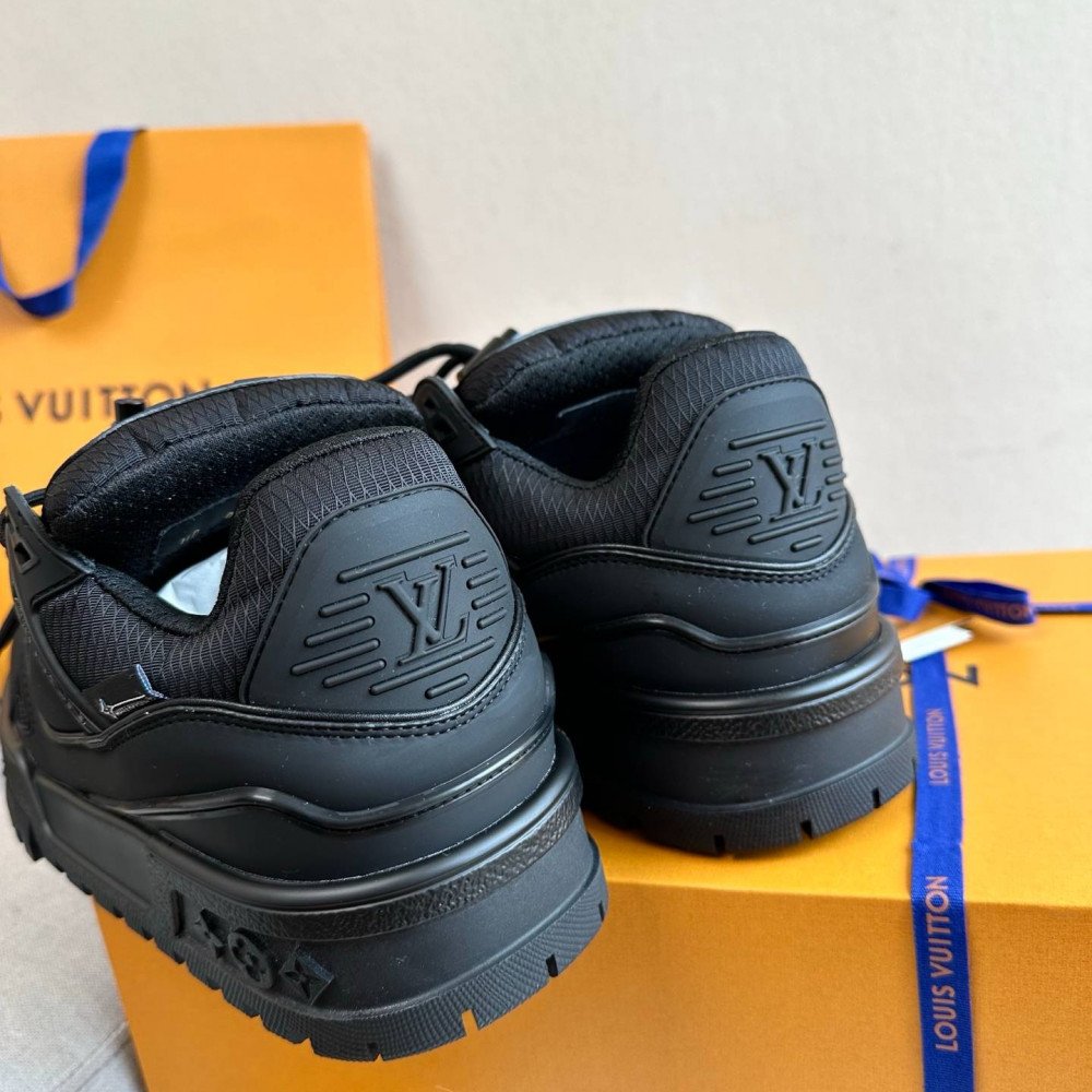 LV MAX Trainer Sneaker LV MAX Trainer Sneaker