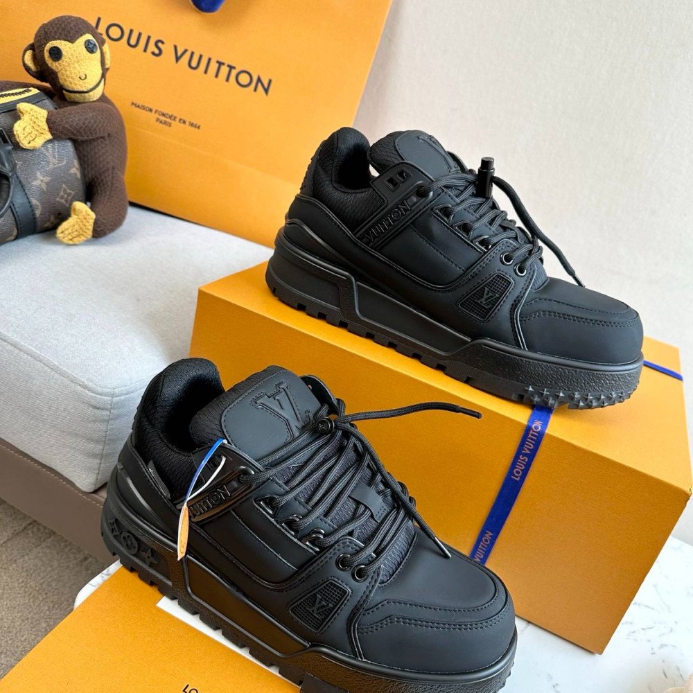 LV MAX Trainer Sneaker LV MAX Trainer Sneaker