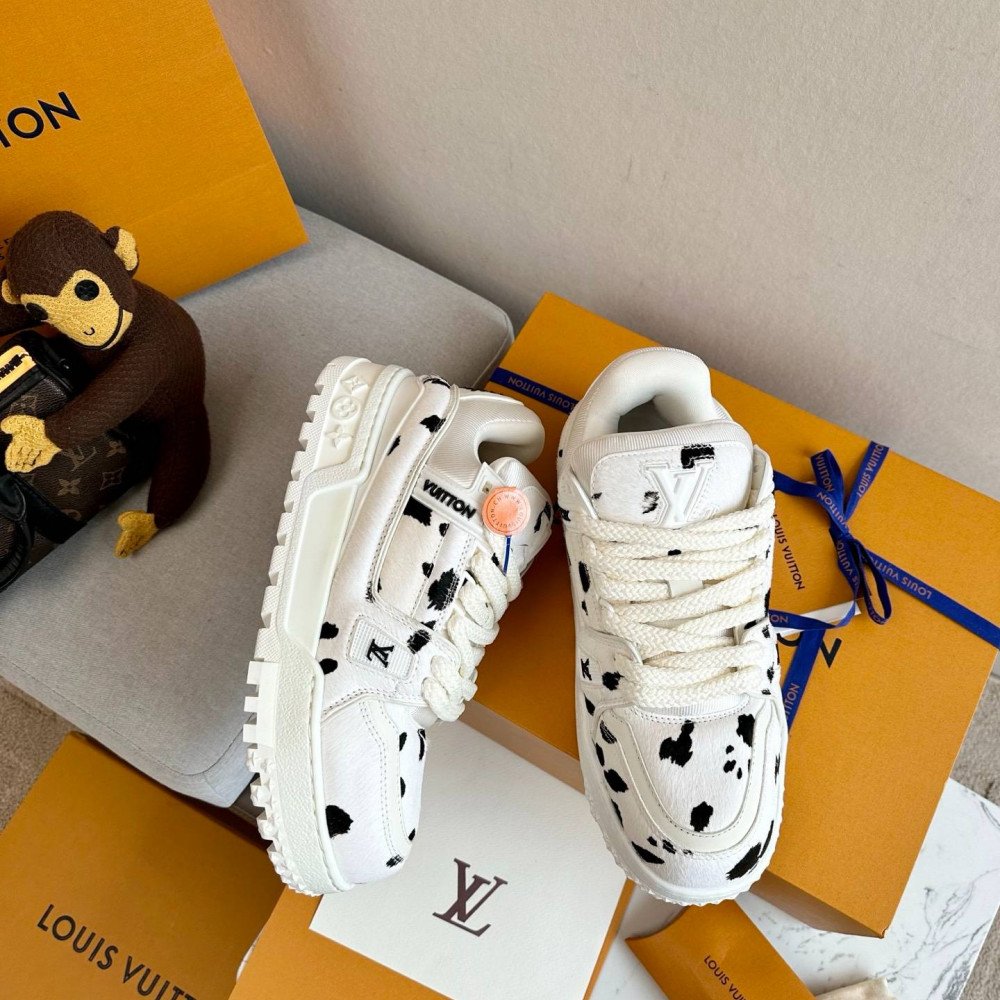 LV MAX Trainer Sneaker LV MAX Trainer Sneaker
