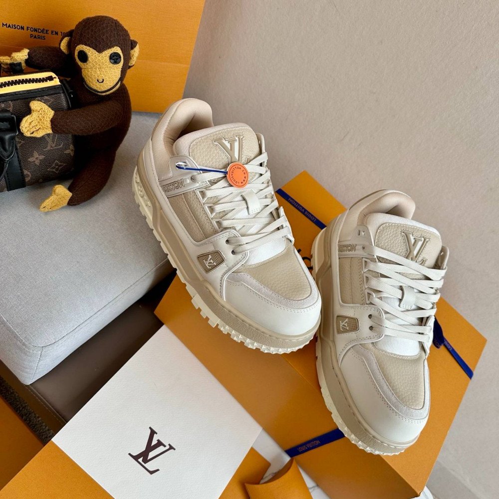 LV MAX Trainer Sneaker LV MAX Trainer Sneaker