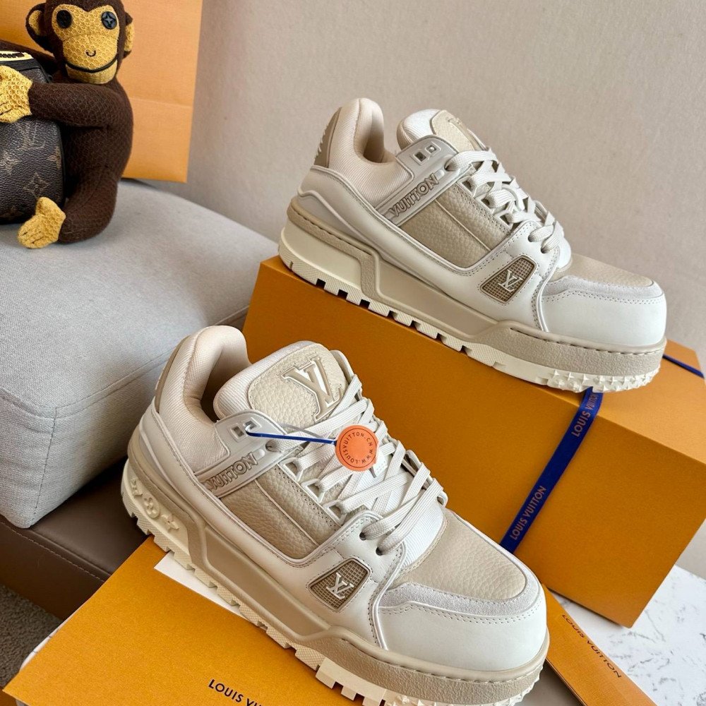 LV MAX Trainer Sneaker LV MAX Trainer Sneaker