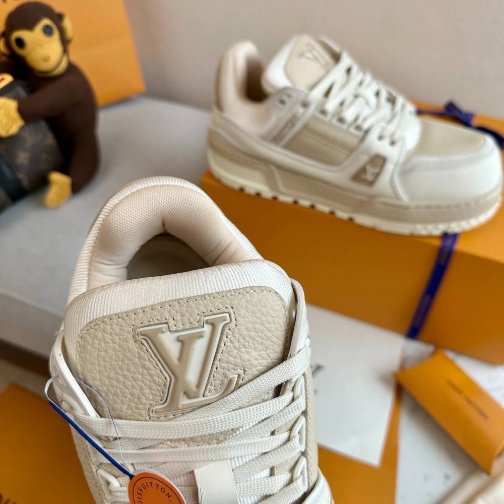 LV MAX Trainer Sneaker LV MAX Trainer Sneaker