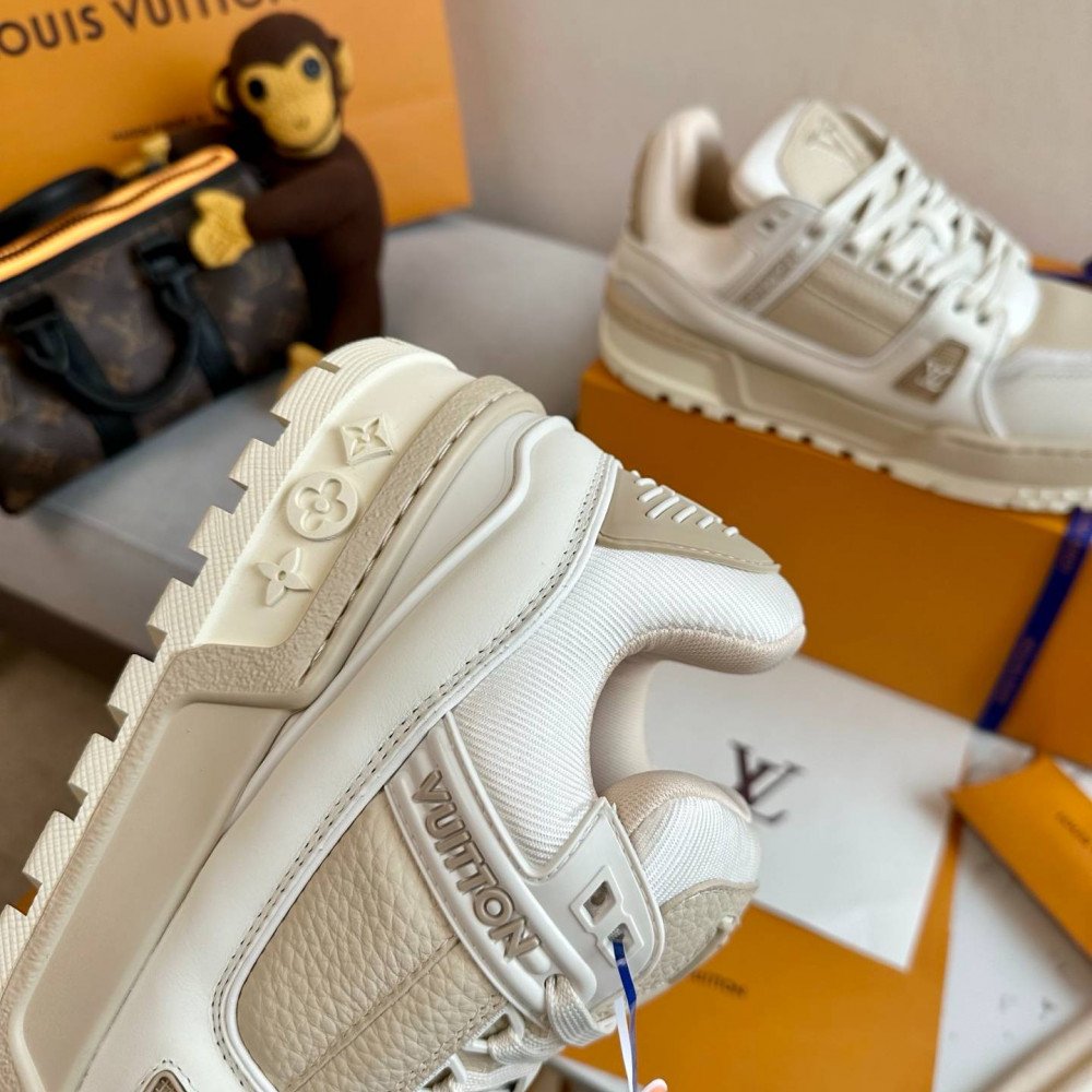 LV MAX Trainer Sneaker LV MAX Trainer Sneaker