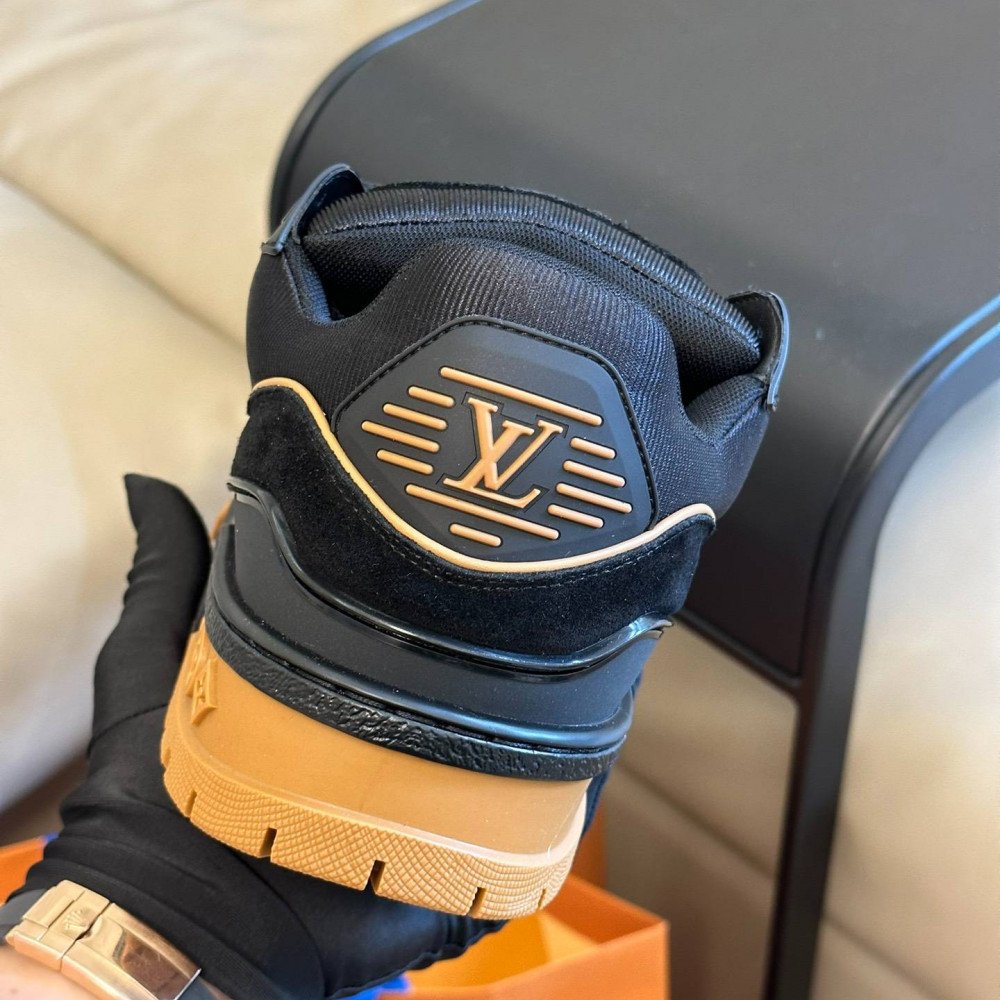 LV MAX Trainer Sneaker LV MAX Trainer Sneaker