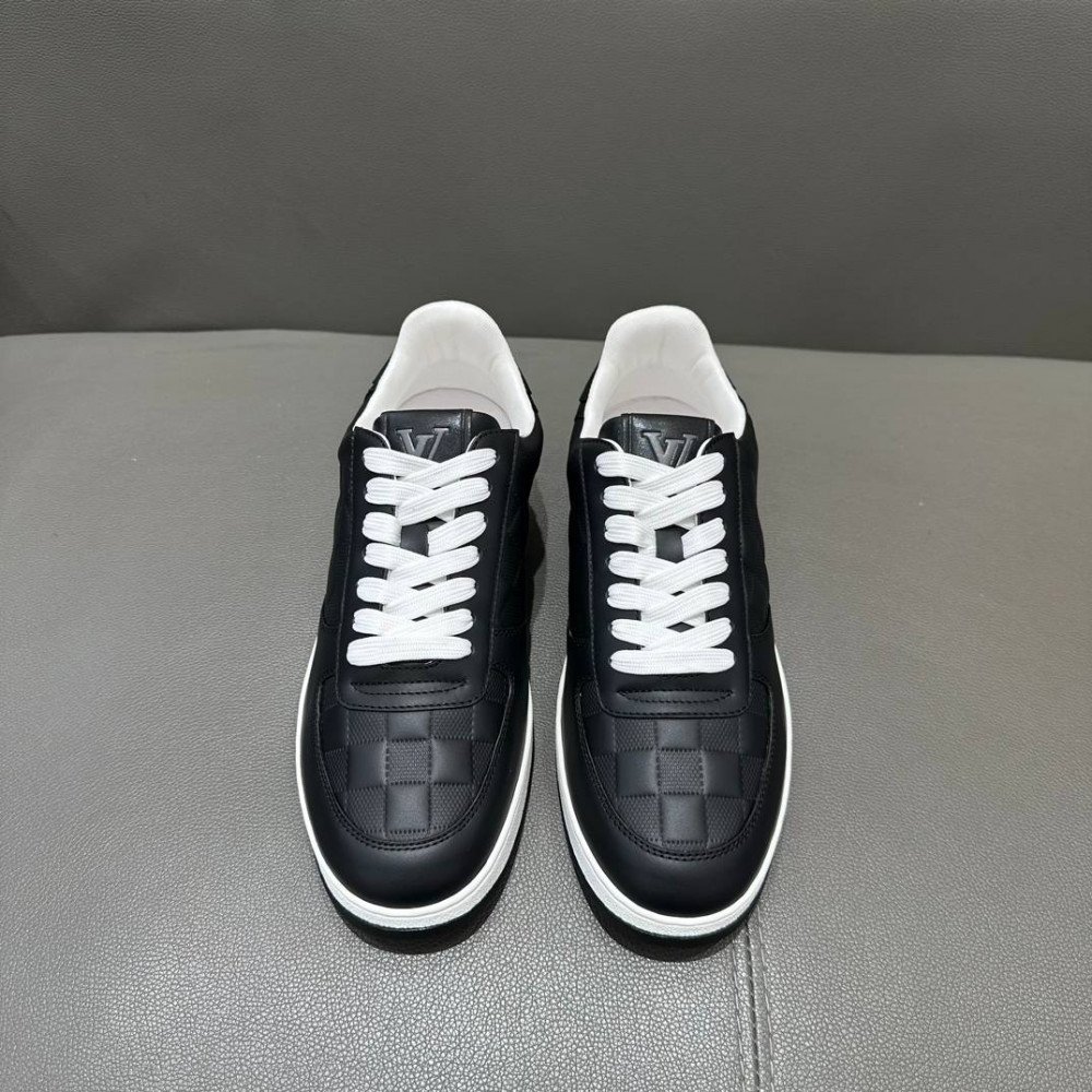  Rivoli sneakers