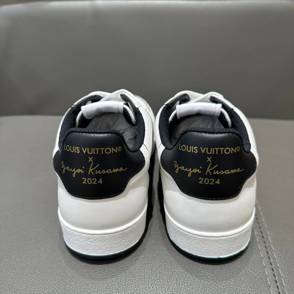  Rivoli sneakers