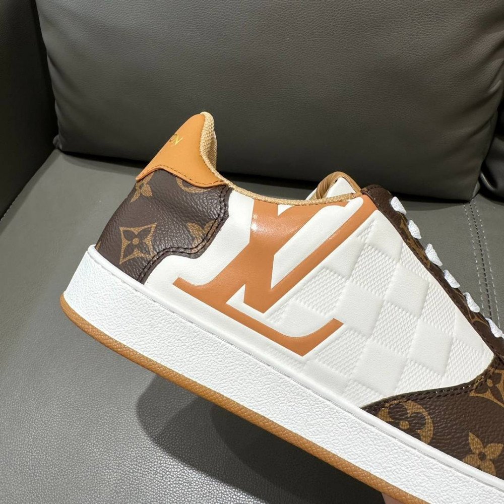  Rivoli sneakers