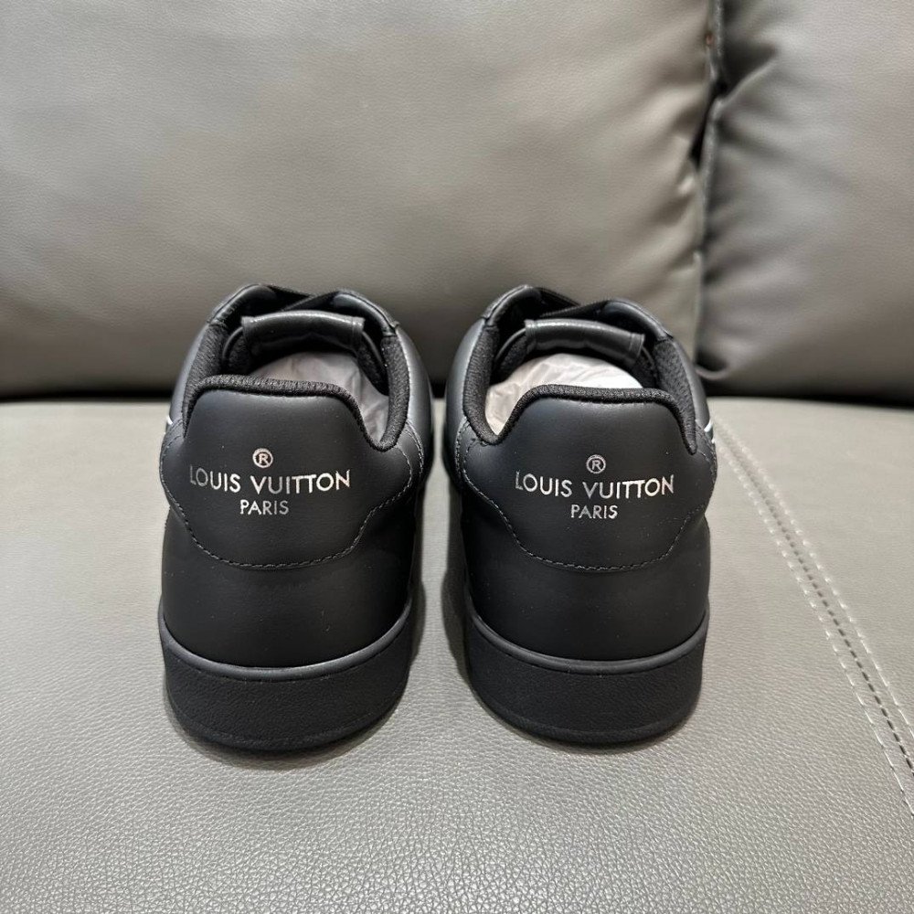 Rivoli sneakers