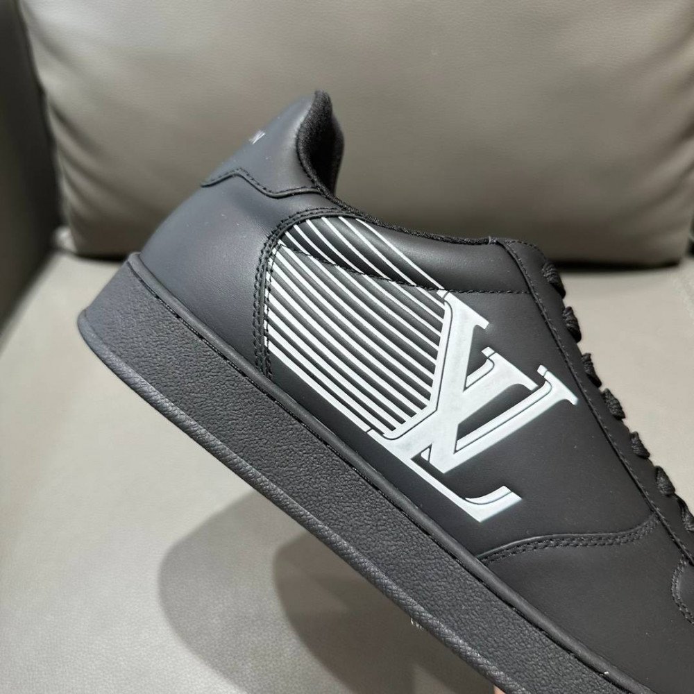  Rivoli sneakers