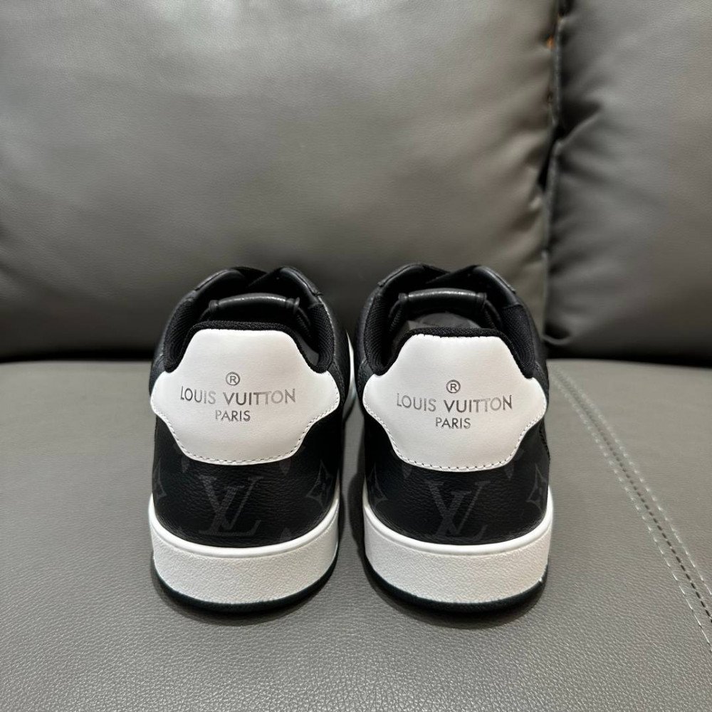  Rivoli sneakers