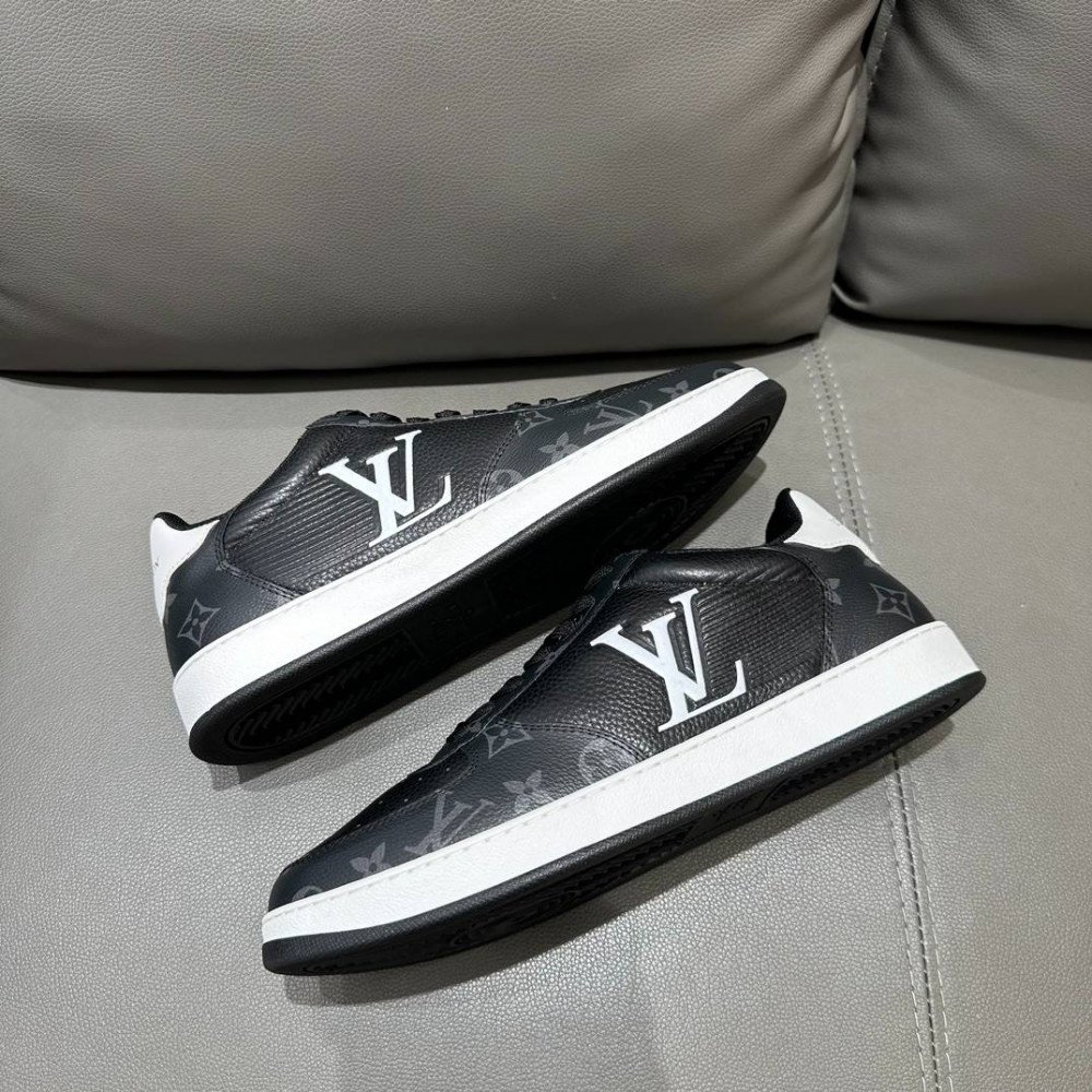  Rivoli sneakers