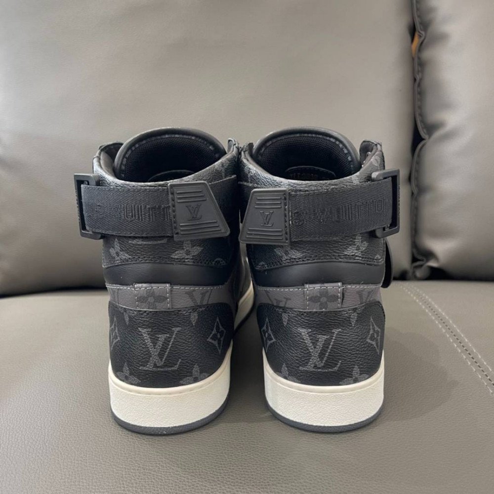  Rivoli sneakers