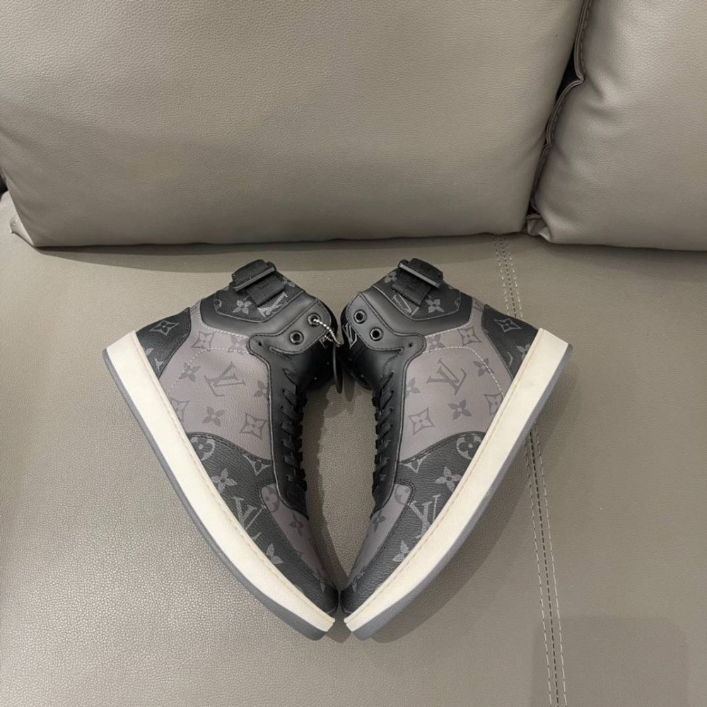  Rivoli sneakers
