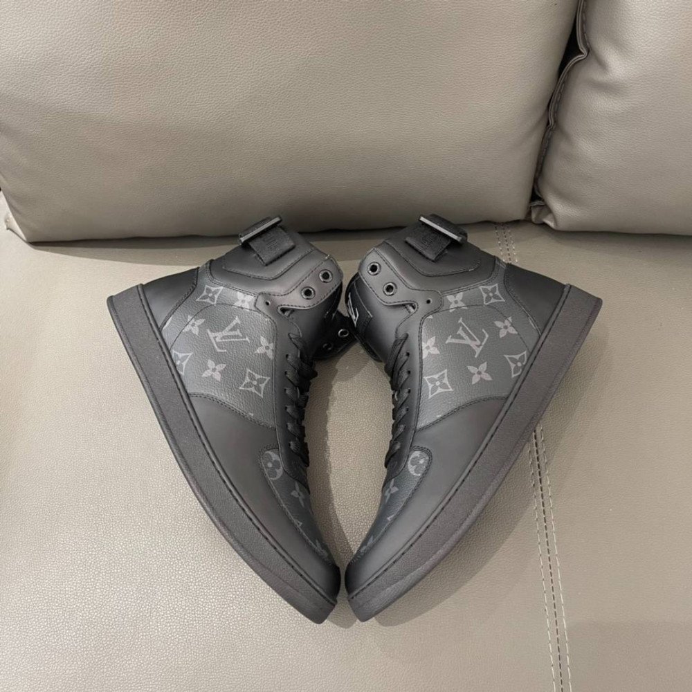  Rivoli sneakers