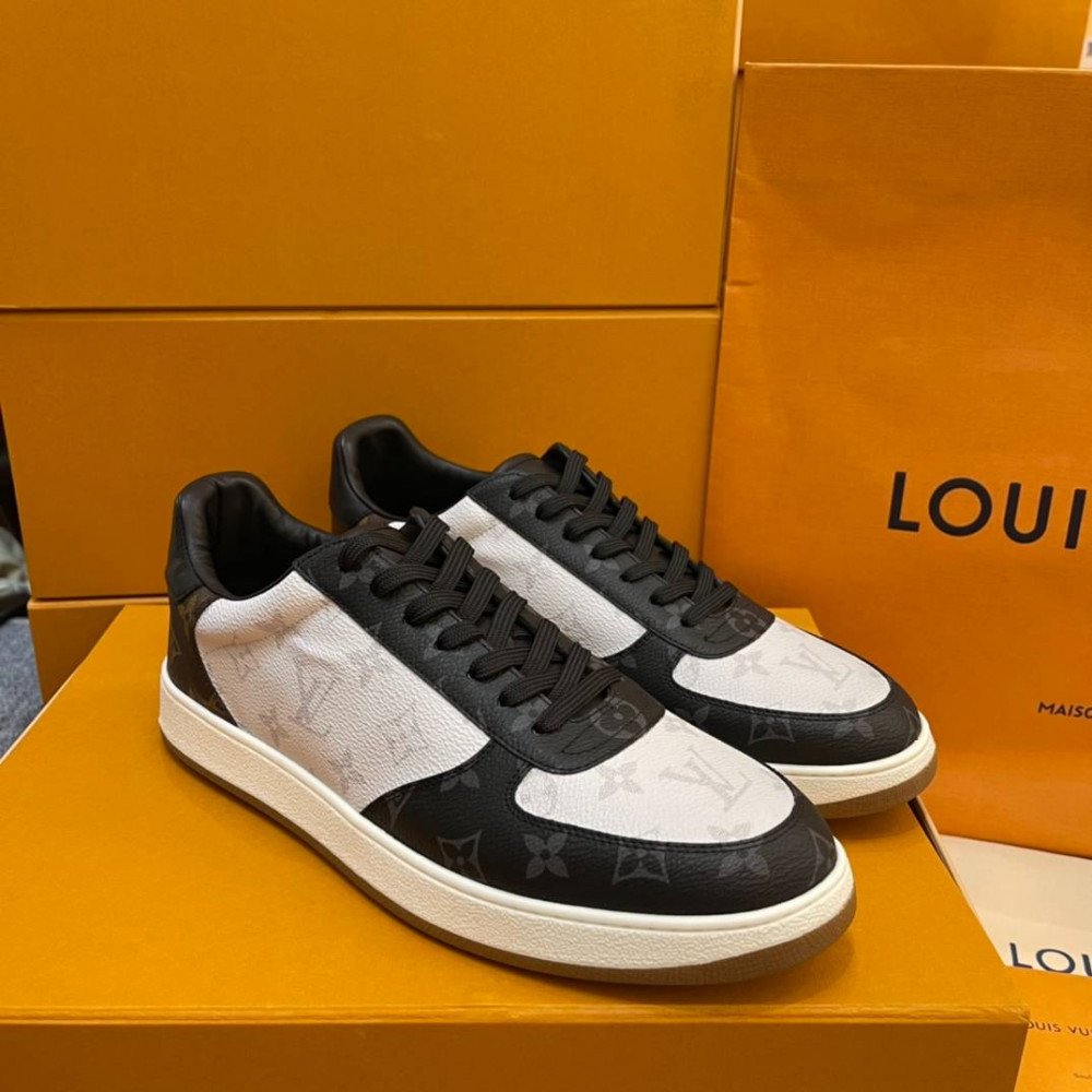  Rivoli sneakers