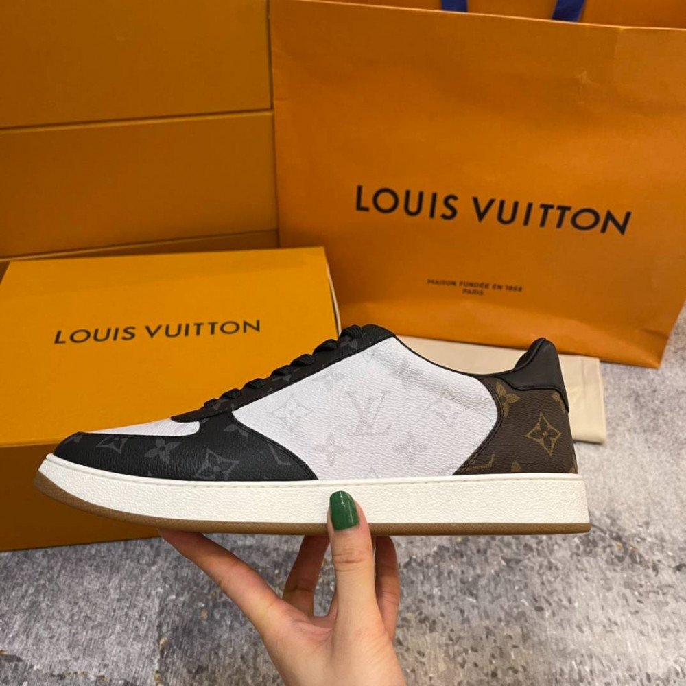  Rivoli sneakers