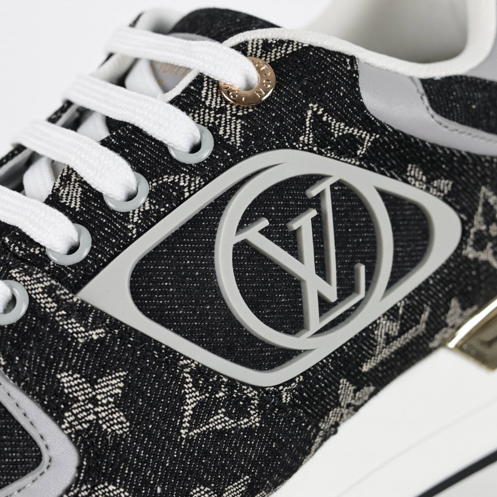Run away Sneakers Run away Sneakers
