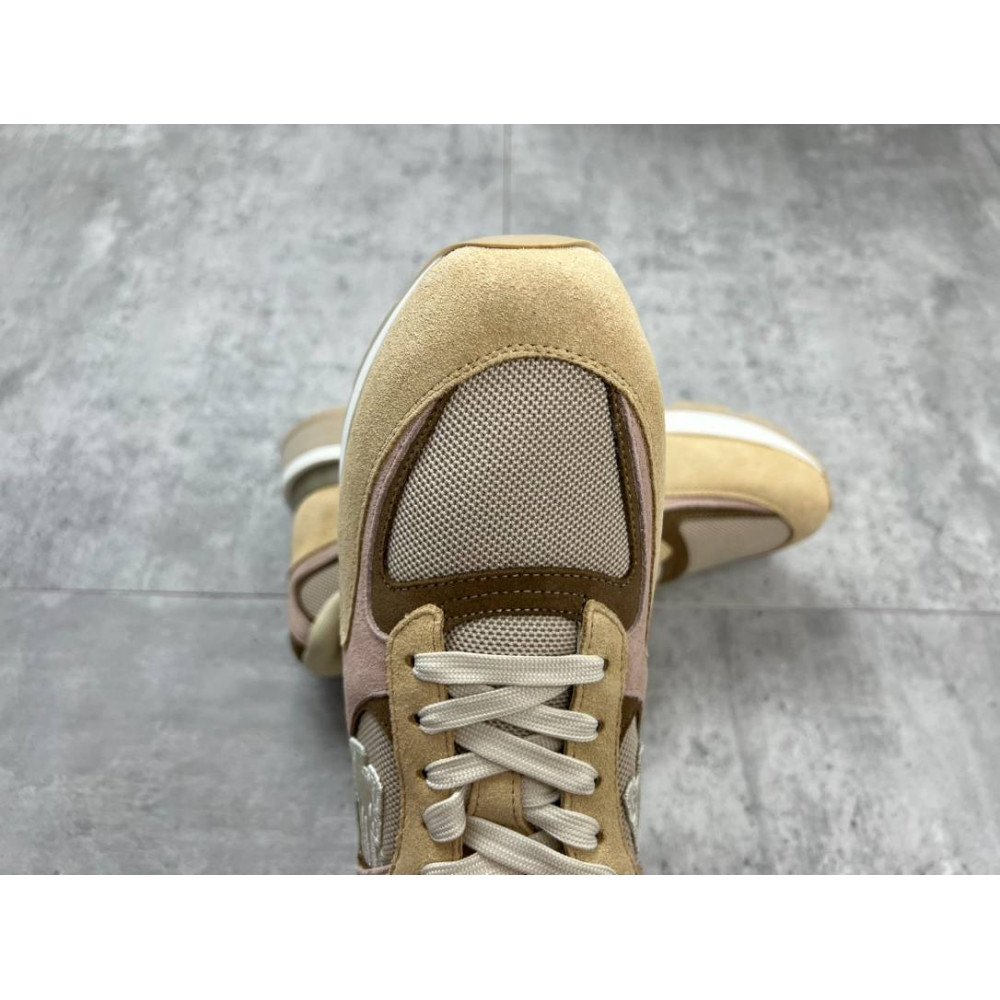 Run away Sneakers Run away Sneakers