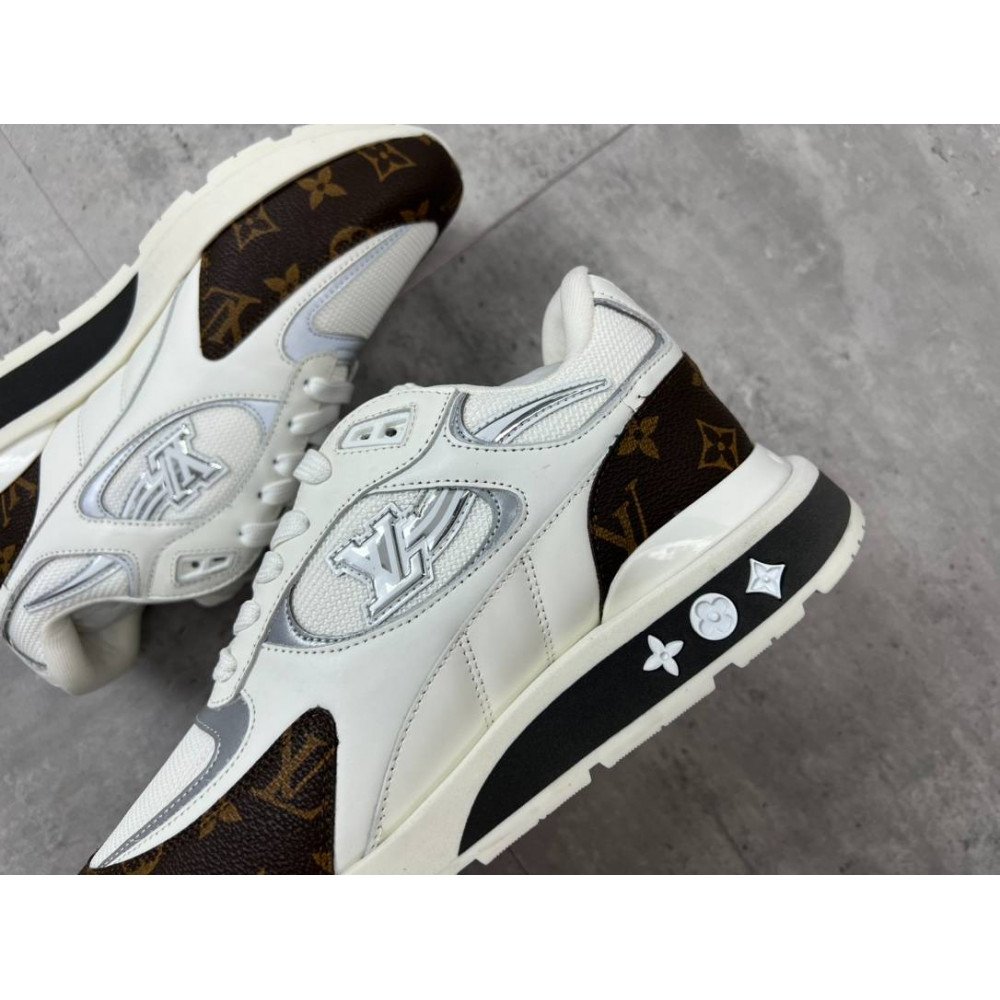 Run away Sneakers Run away Sneakers