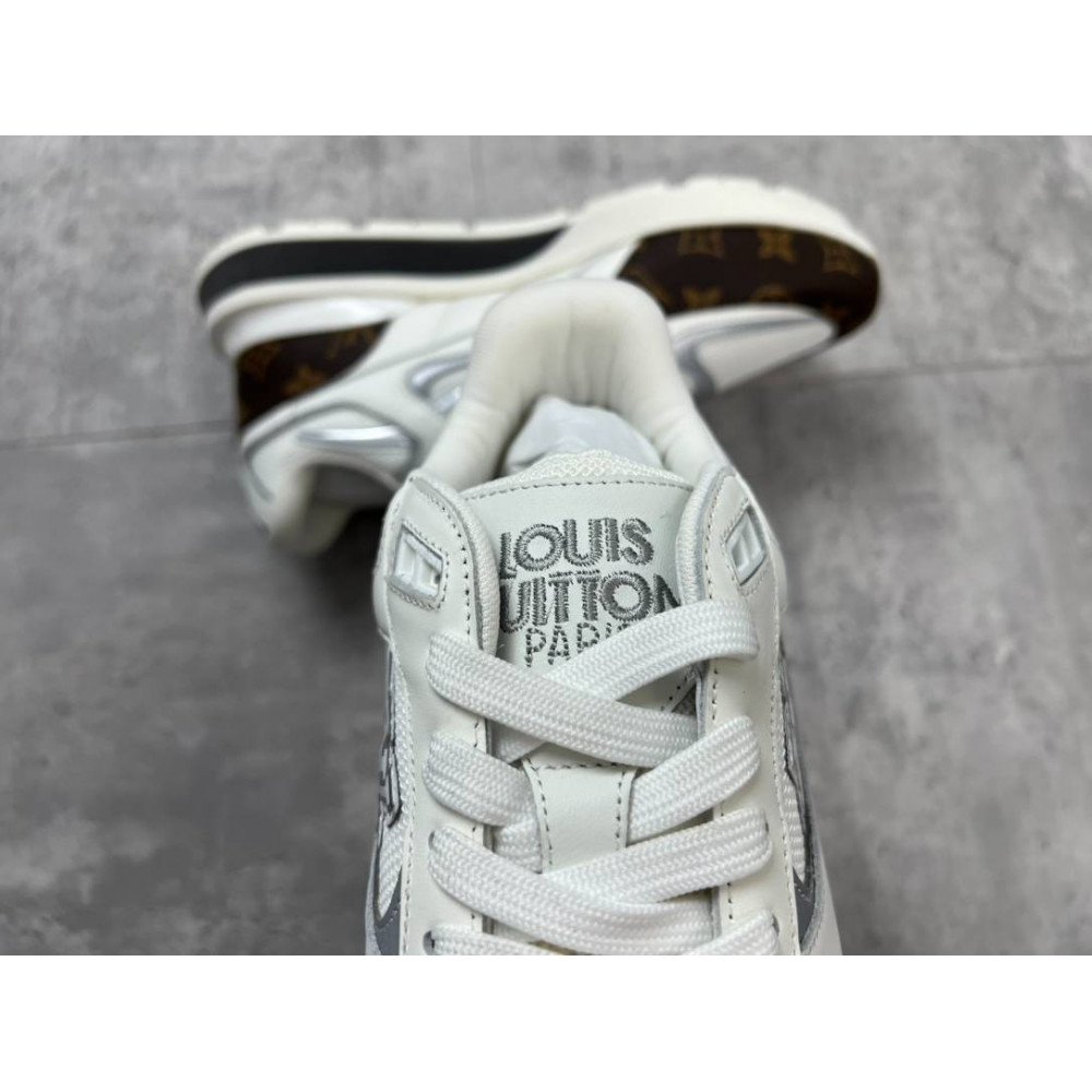 Run away Sneakers Run away Sneakers