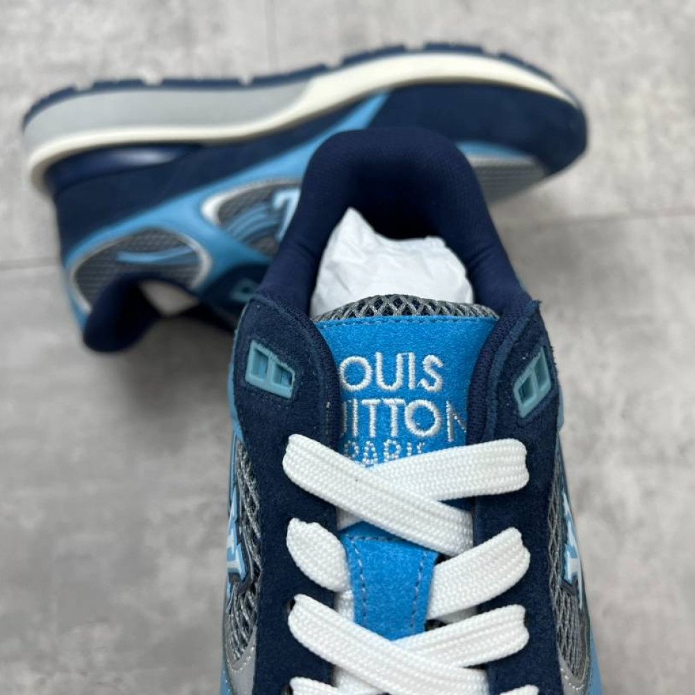 Run away Sneakers Run away Sneakers