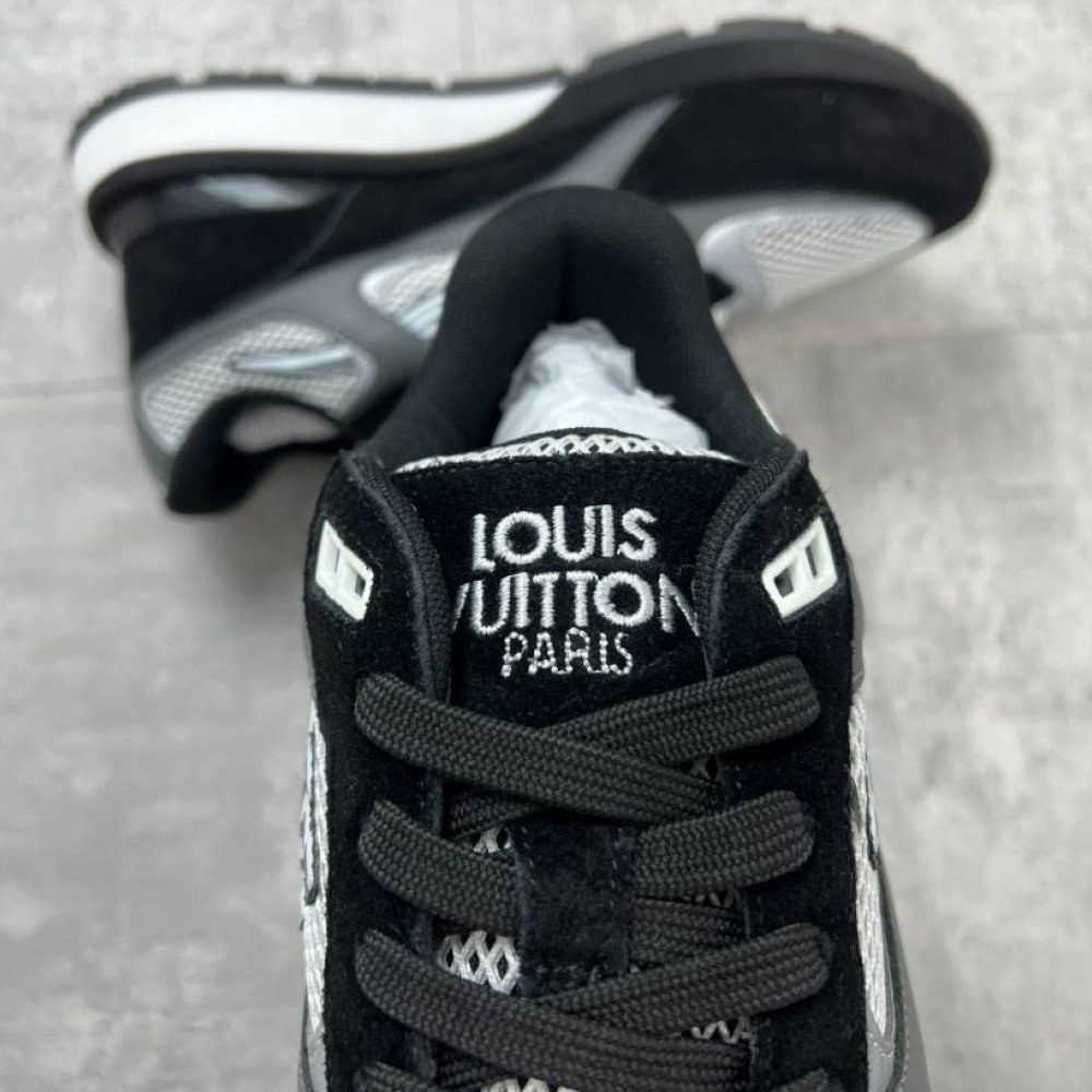 Run away Sneakers Run away Sneakers