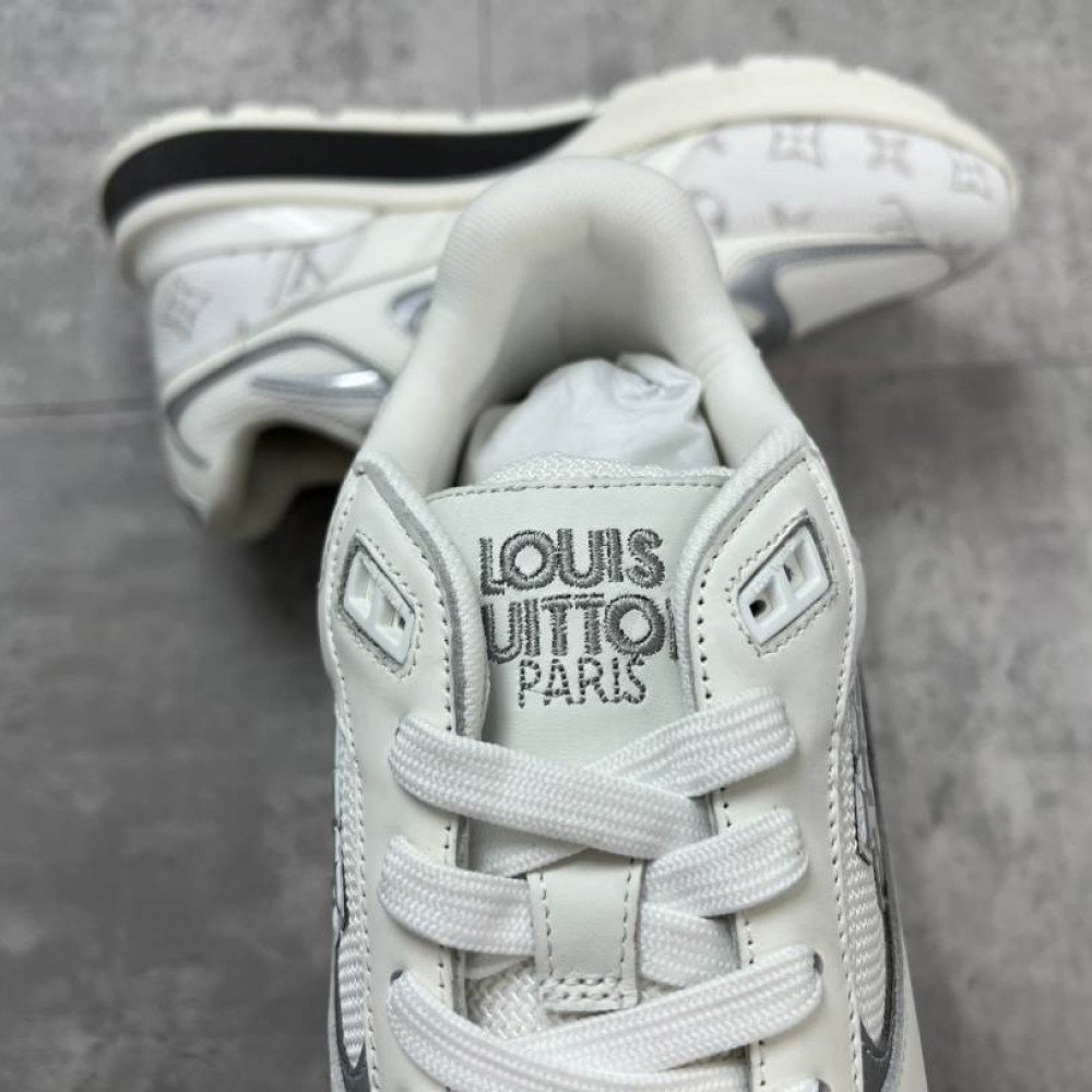 Run away Sneakers Run away Sneakers