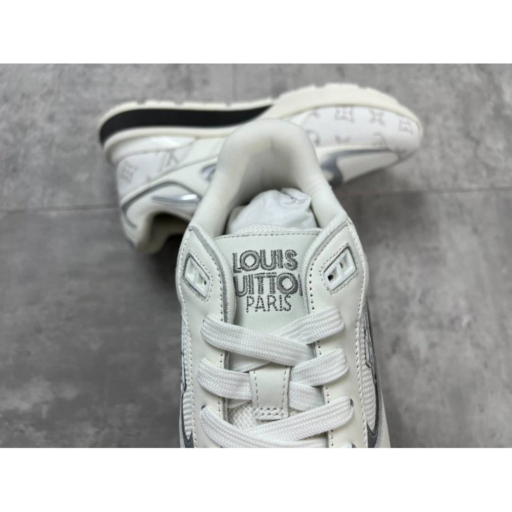 Run away Sneakers Run away Sneakers