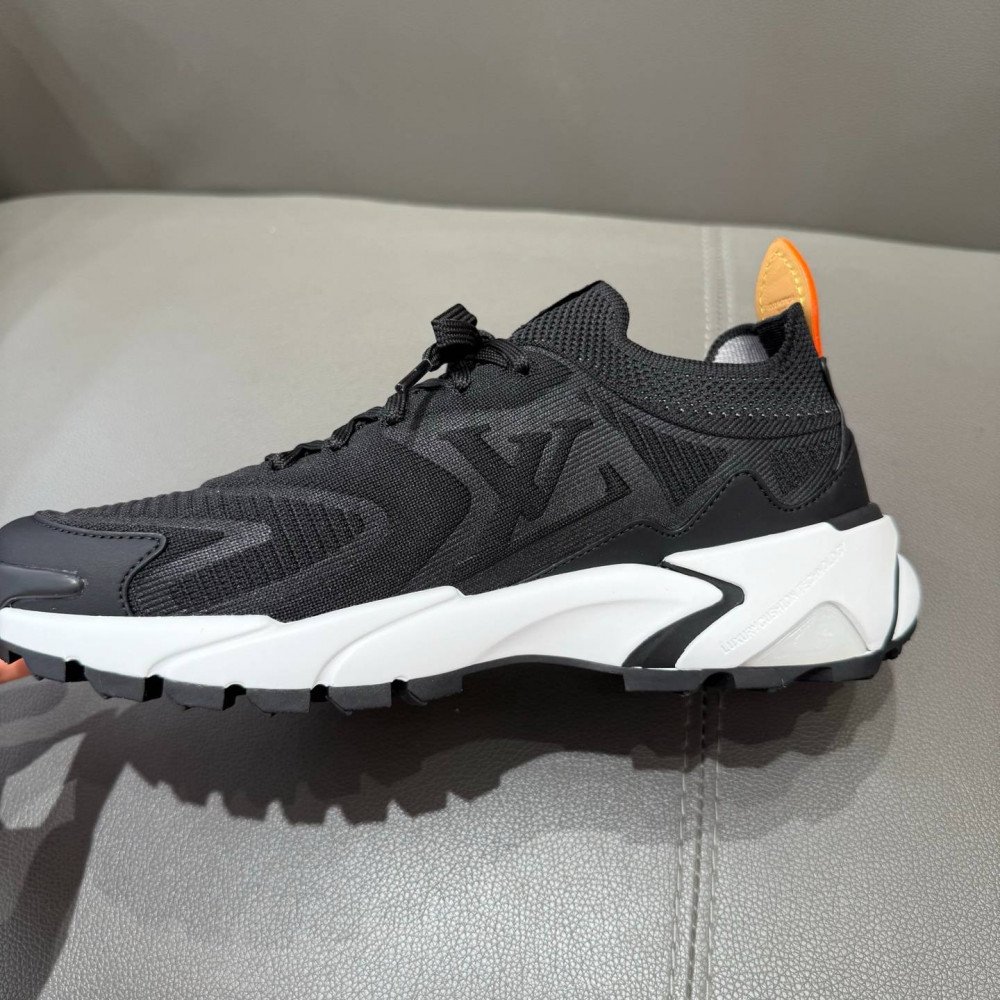 Runner Tatic 
